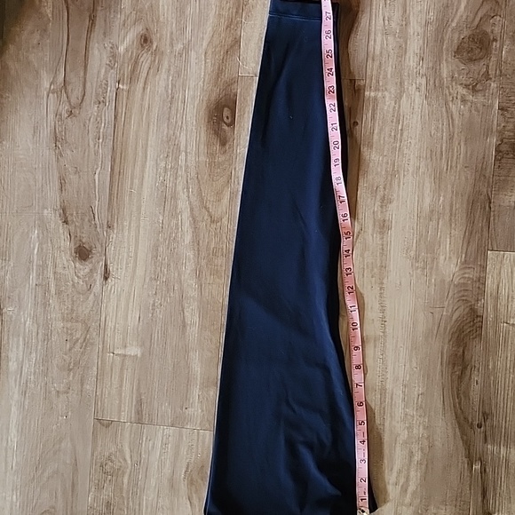 Lululemon navy blue leggings - Picture 6 of 9